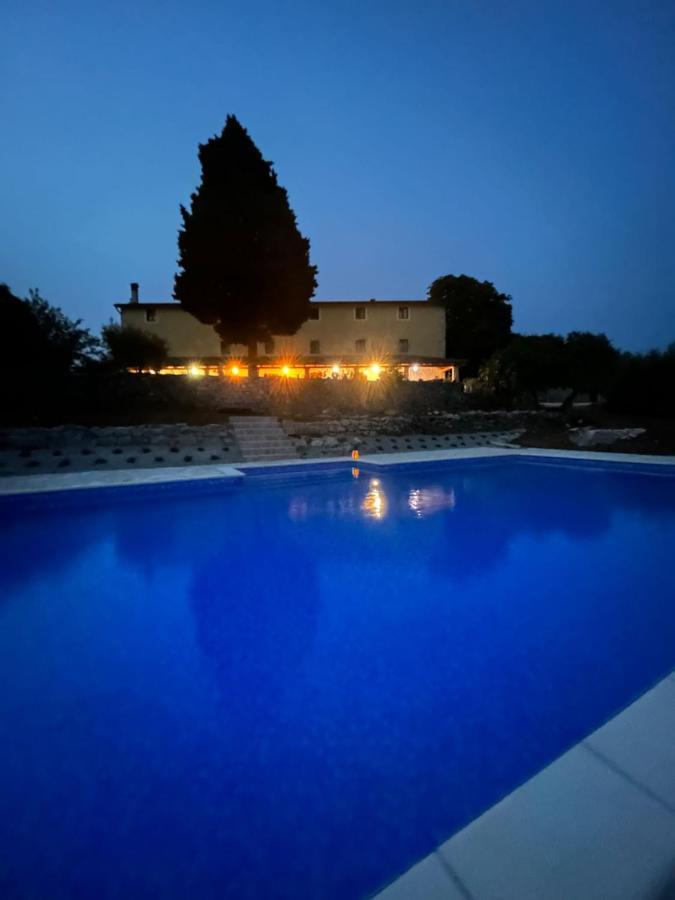 Villa Calussovo Ripenda Kras Exteriér fotografie