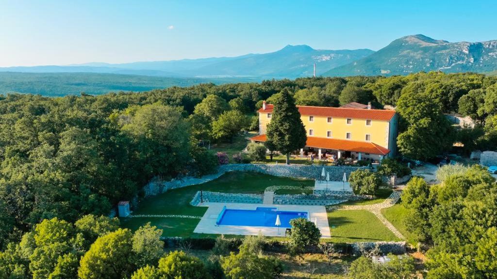 Villa Calussovo Ripenda Kras Exteriér fotografie