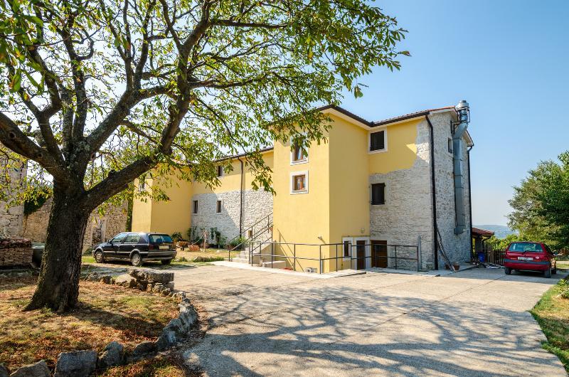 Villa Calussovo Ripenda Kras Exteriér fotografie